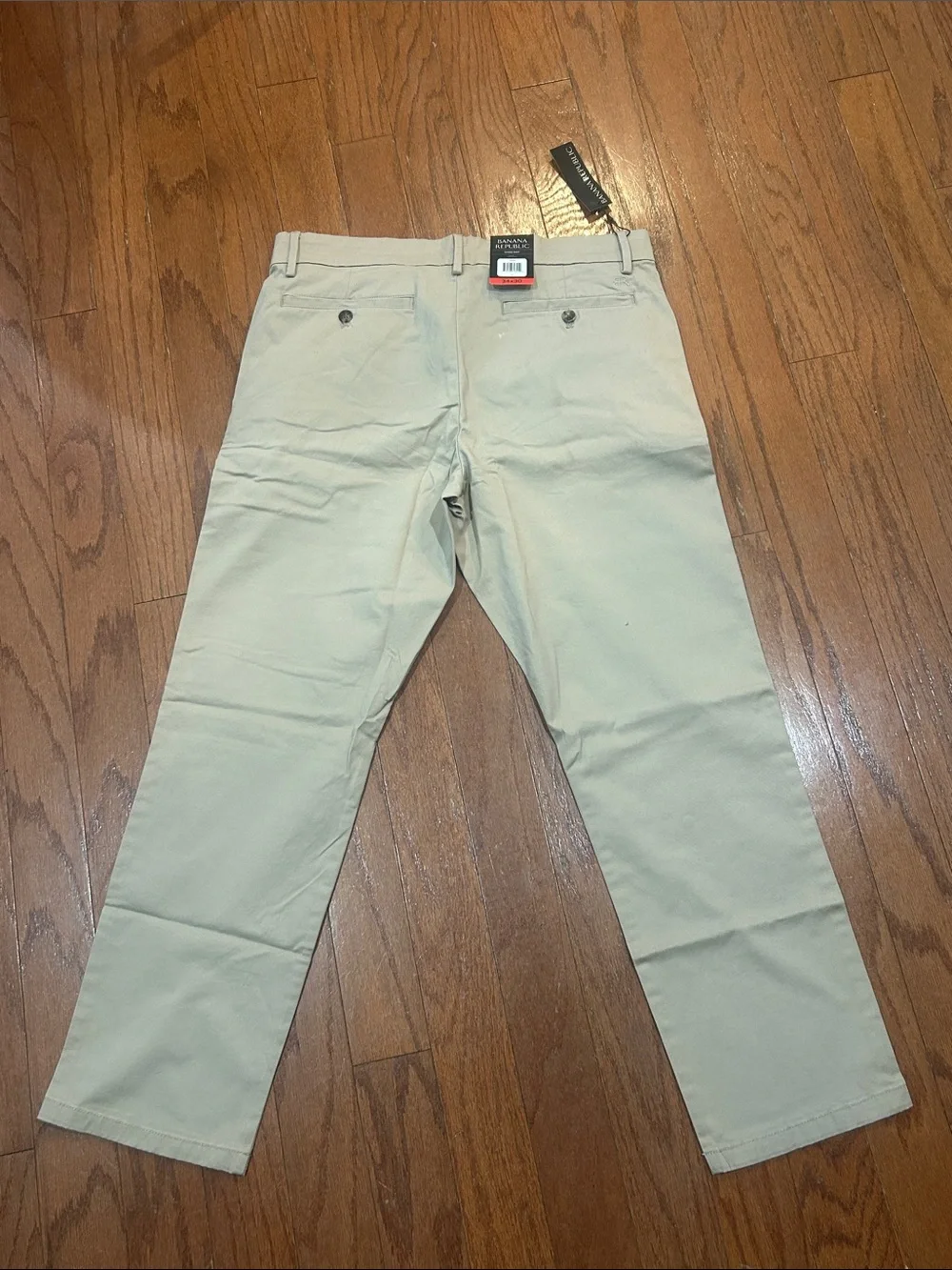 Banana Republic Men's Chinos in Light Cream - Picture 2 of 5